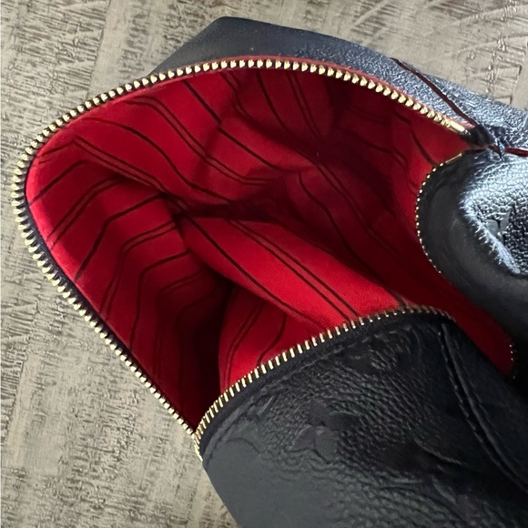 Authentic Louis Vuitton Empreinte Melie Rogue bag - Picture 16 of 16